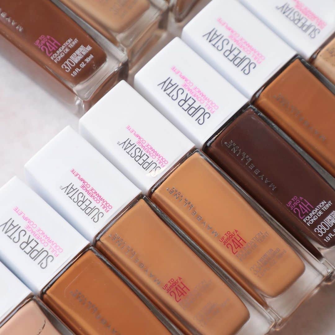 Maybelline New Yorkさんのインスタグラム写真 - (Maybelline New YorkInstagram)「Get your base right with our #superstayfoundation. 😌 Our longwear foundation lasts all day, is lightweight and gives you a filter-like finish without clogging your pores! Let us know below if it’s your holy grail! ⬇️」9月28日 2時28分 - maybelline