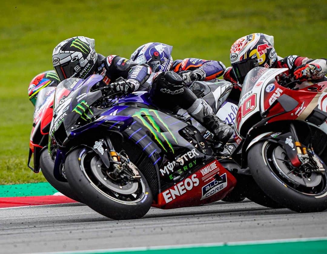YamahaMotoGPさんのインスタグラム写真 - (YamahaMotoGPInstagram)「💬 @maverick12official, #CatalanGP Race Result - P9:  "I couldn‘t pass anyone, especially in the first fifteen or sixteen laps. I‘m really disappointed because if you don‘t start from first or second, you have big problems. This weekend we made a mistake in the qualifying and we paid the price. This result after winning last week is difficult to swallow. The championship could go any way. We will see in Le Mans."  #MonsterYamaha  #MotoGP」9月28日 2時29分 - yamahamotogp