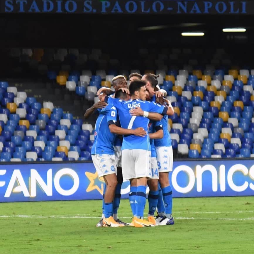 SSCナポリさんのインスタグラム写真 - (SSCナポリInstagram)「4-0 👉 LOZANO 5-0 👉 ELMAS ⚽️ #NapoliGenoa  ‪💙 #ForzaNapoliSempre‬」9月28日 2時33分 - officialsscnapoli