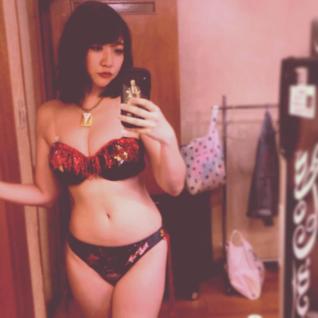 ちゃんまいさんのインスタグラム写真 - (ちゃんまいInstagram)「・ ・ 事後 ・ #ベッドイン　#japanese #sexy #idol #ムチムチ期」9月28日 2時40分 - dakko_shite_cho3