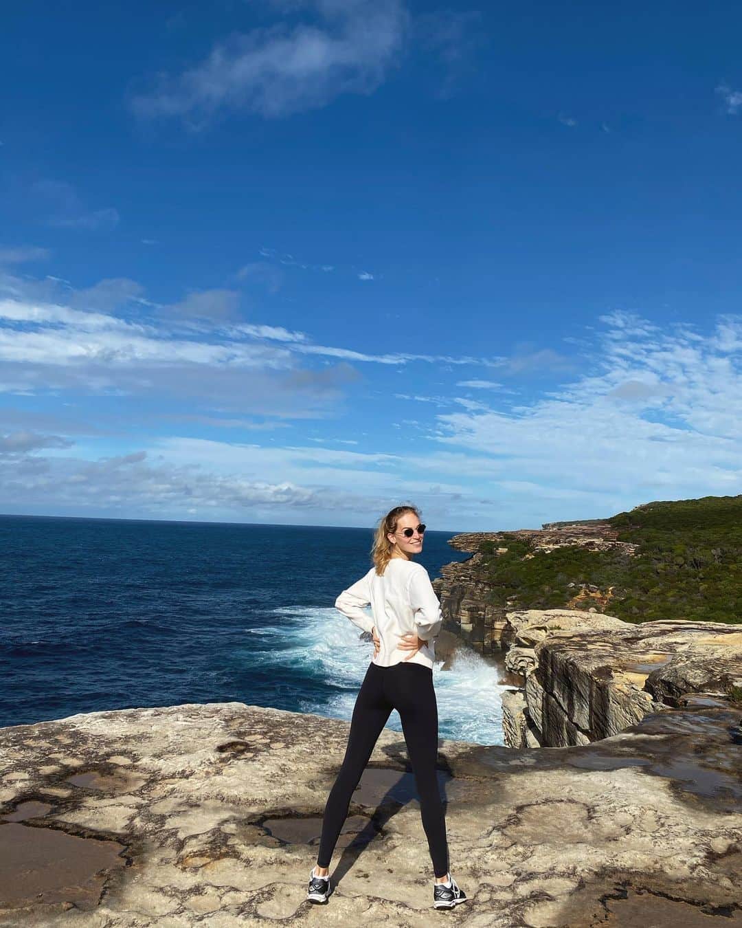ヴァネッサ・アクセンテのインスタグラム：「Take me back to Australia 🐨」