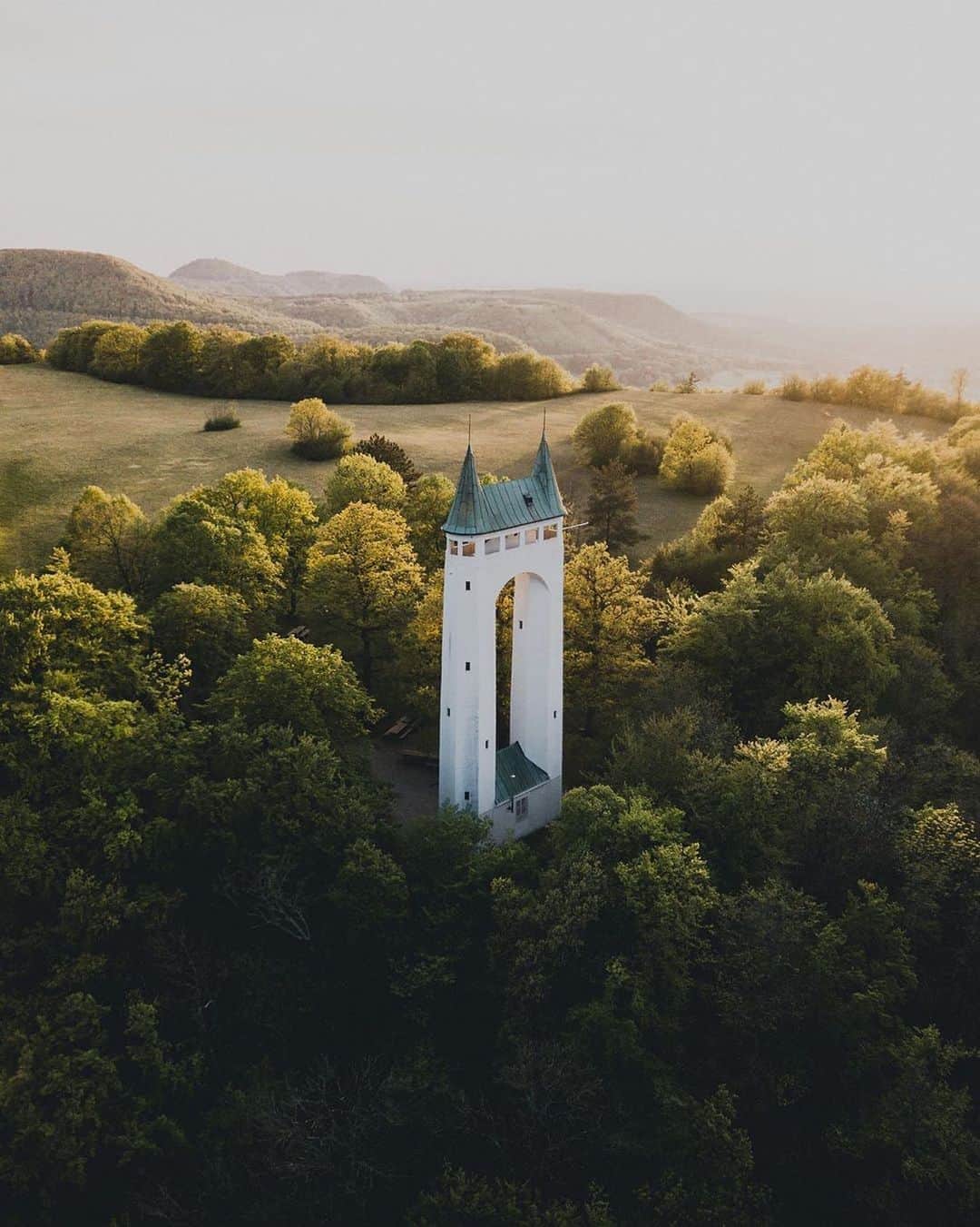 Instagramさんのインスタグラム写真 - (InstagramInstagram)「#HelloFrom Pfullingen, Germany. We are dreaming of taking in the mountainous view from the Schönbergturm observation tower — aka Pfullinger “Onderhos,” which means underpants in Swabian German. The tower gets its nickname due to its unusual shape and color. 🙃⁣ ⁣ Photo by @hannesstier⁣」9月28日 3時13分 - instagram