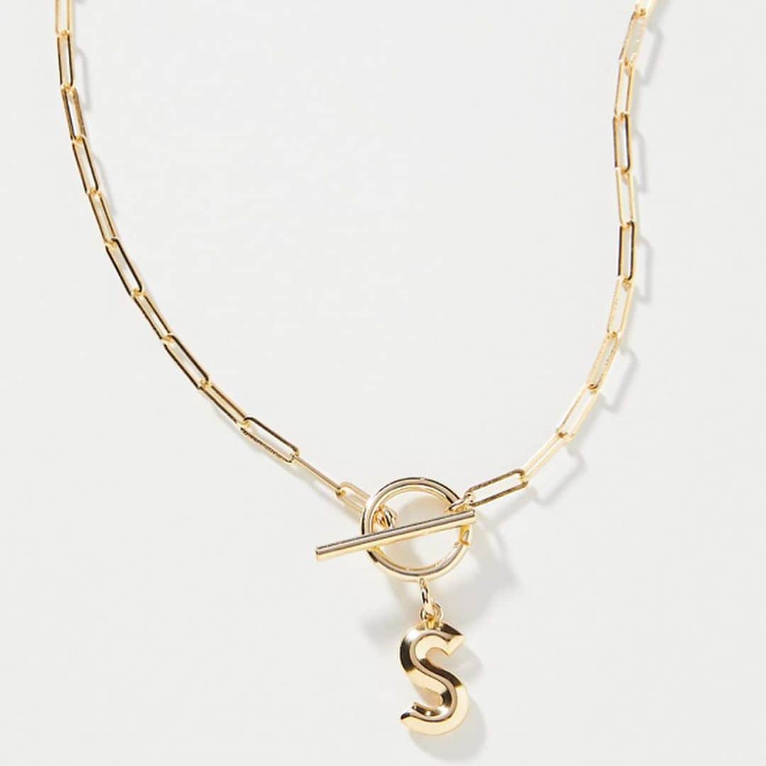 セレフィーナさんのインスタグラム写真 - (セレフィーナInstagram)「happy sunday ☺️ ft. chain link monogram necklace」9月28日 3時35分 - serefinajewelry