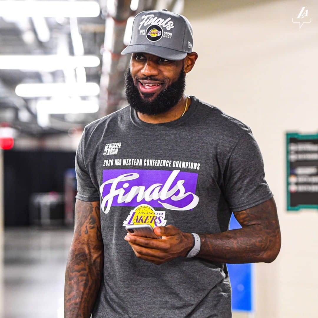 Los Angeles Lakersさんのインスタグラム写真 - (Los Angeles LakersInstagram)「"One step closer to the goal. Job not done." - @kingjames」9月28日 4時13分 - lakers