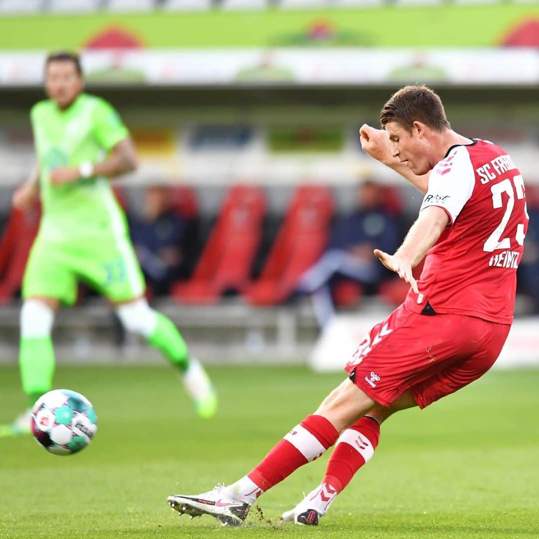 ドミニク・ハインツのインスタグラム：「+1️⃣ im ersten Heimspiel⚽️stolz auf die Mannschaftsleistung und froh endlich wieder die Unterstützung der Fans zu hören!🔴⚪️ @scfreiburg @sportstotal  @nikefootball」