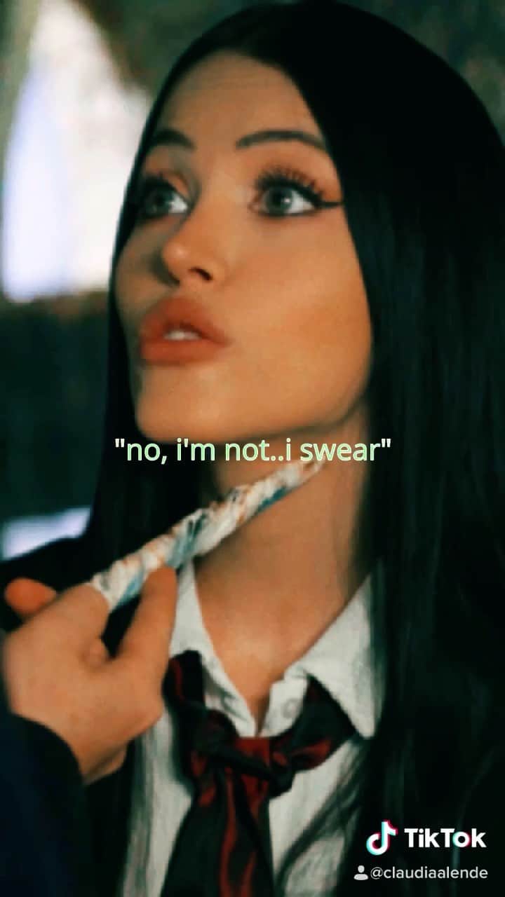 Claudia Alendeのインスタグラム：「Harry I’m so sorry #harr」