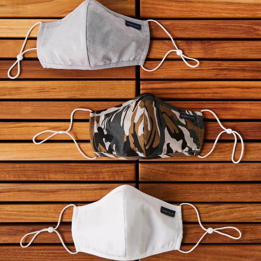 ペリーエリスのインスタグラム：「Have you got yours yet? Our best selling lightweight and breathable masks featuring an adjustable cord to keep you comfortable and protected. #lifereadysince1976」