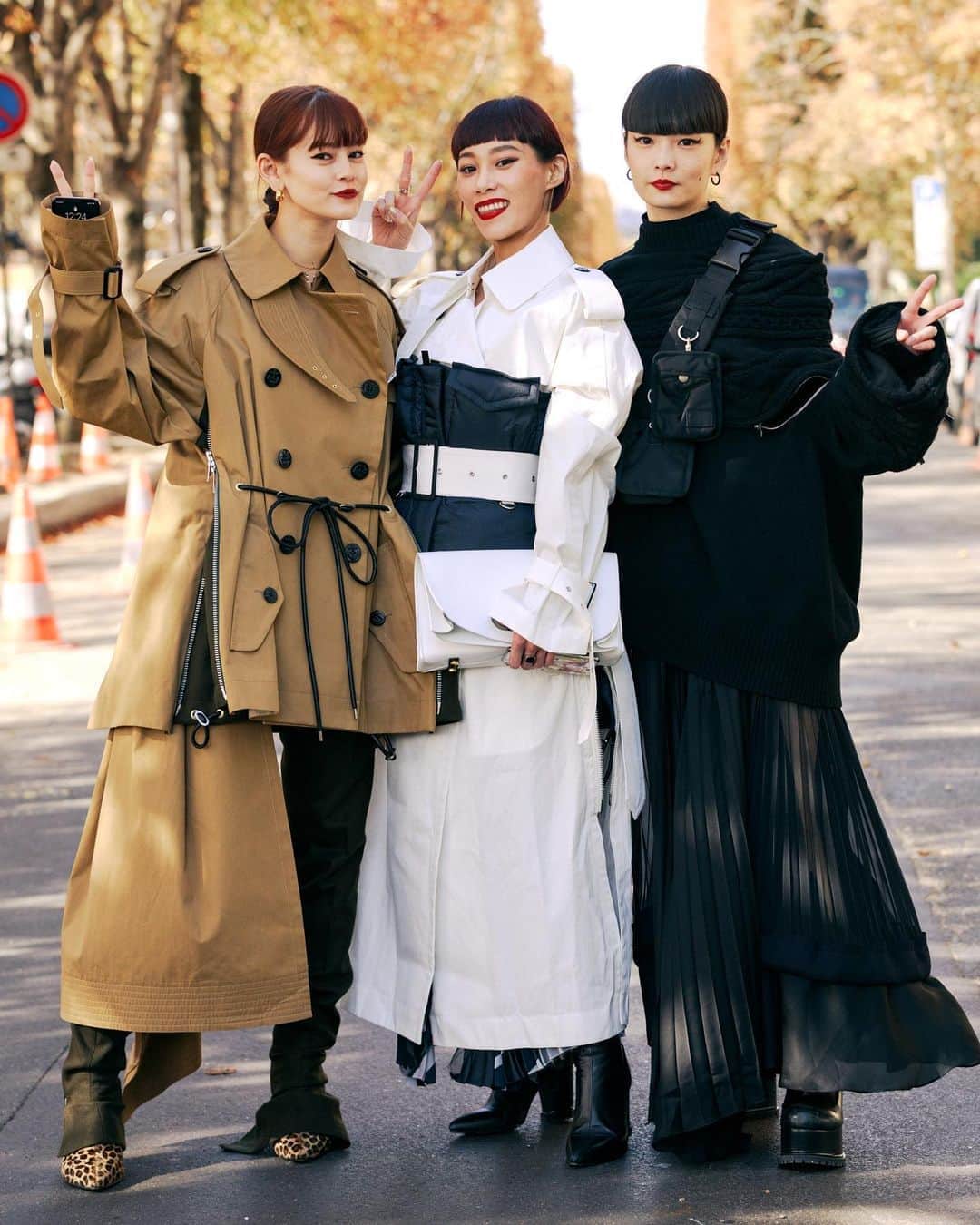 Vogue Italiaさんのインスタグラム写真 - (Vogue ItaliaInstagram)「8 photographers share their favorite street-style moments of all time. Missing the street style inspiration from fashion month? Us too. As SS21 goes virtual, we’ve delved into the archive to deliver a much-needed dose of outfit joyfulness and celebrate the best real-life fashion moments, from the 1990s to now. Click the link in our bio to see the full gallery.」9月28日 16時19分 - vogueitalia