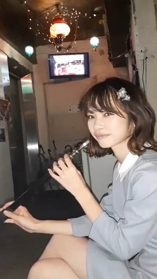 菅原京香のインスタグラム：「リール用にシーシャで動画撮ってもらったのに載っけてなかったので。 こういうお年頃らしい。笑 #シーシャ #シーシャバー #渋谷チルイン」