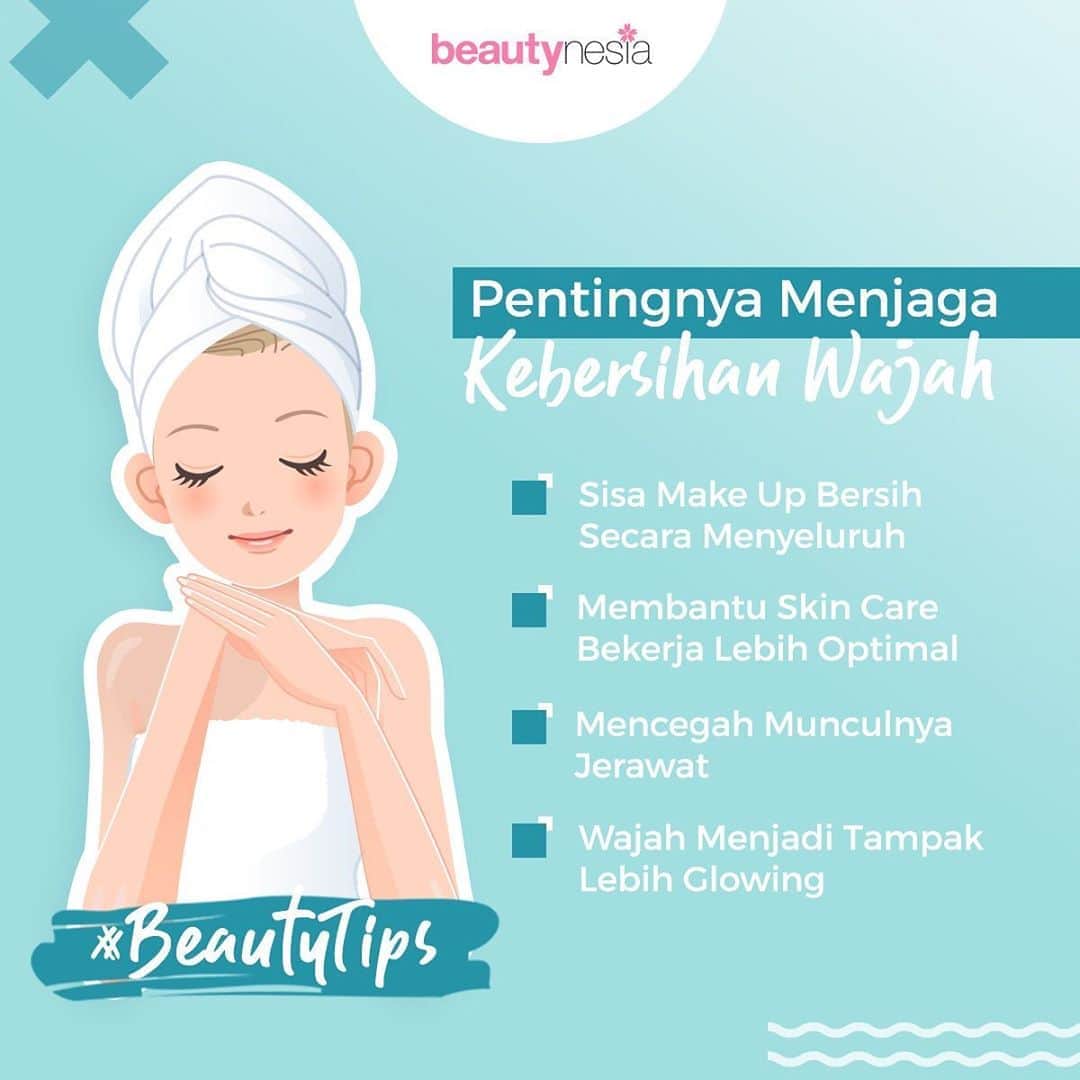 のインスタグラム：「Tau gak sih Beautynesian, salah satu penyebab munculnya jerawat dan kulit kusam itu karena saat membersihkan wajah dilakukan secara gak maksimal nih. Apalagi kalau kamu membersihkan wajah langsung menggunakan tangan tapi gak memperhatikan kebersihan tangan kamu. Nah, makanya penting banget buat kita untuk membersihkan wajah dengan clean dan higienis dan melakukan double cleansing. Gak perlu khawatir, Pixy White-Aqua Pore Cleanse Micellar Foam bisa jadi solusi kamu untuk bantu membersihkan wajah secara maksimal dan higienis dengan Cleansing Brush yang super lembut⁣ ⁣ Memiliki formula waterbased yang mengandung Micro Micellar Foam sehingga mampu membersihkan minyak berlebih dan juga kotoran wajah hingga ke pori-pori. Selain itu, Pixy White-Aqua Pore Cleanse Micellar Foam ini dilengkapi dengan AHA+BHA Complex yang berfungsi untuk mengangkat sel kulit mati serta kaya akan Hydra Active dan Natural Whitening Extract yang membuat kulit jadi lebih lembab dan juga cerah. Tenang, Pixy White-Aqua Pore Cleanse Micellar Foam cocok untuk semua jenis kulit kok, karena tidak mengandung Alkohol. ⁣ ⁣ Buat kamu yang udah coba, yuk share pengalaman kalian pakai Pixy White-Aqua Pore Cleanse Micellar Foam di kolom komentar yaaaa⁣ ⁣ ⁣ #BeautynesiaID #RekomendasiBeautynesia #FacialFoam」