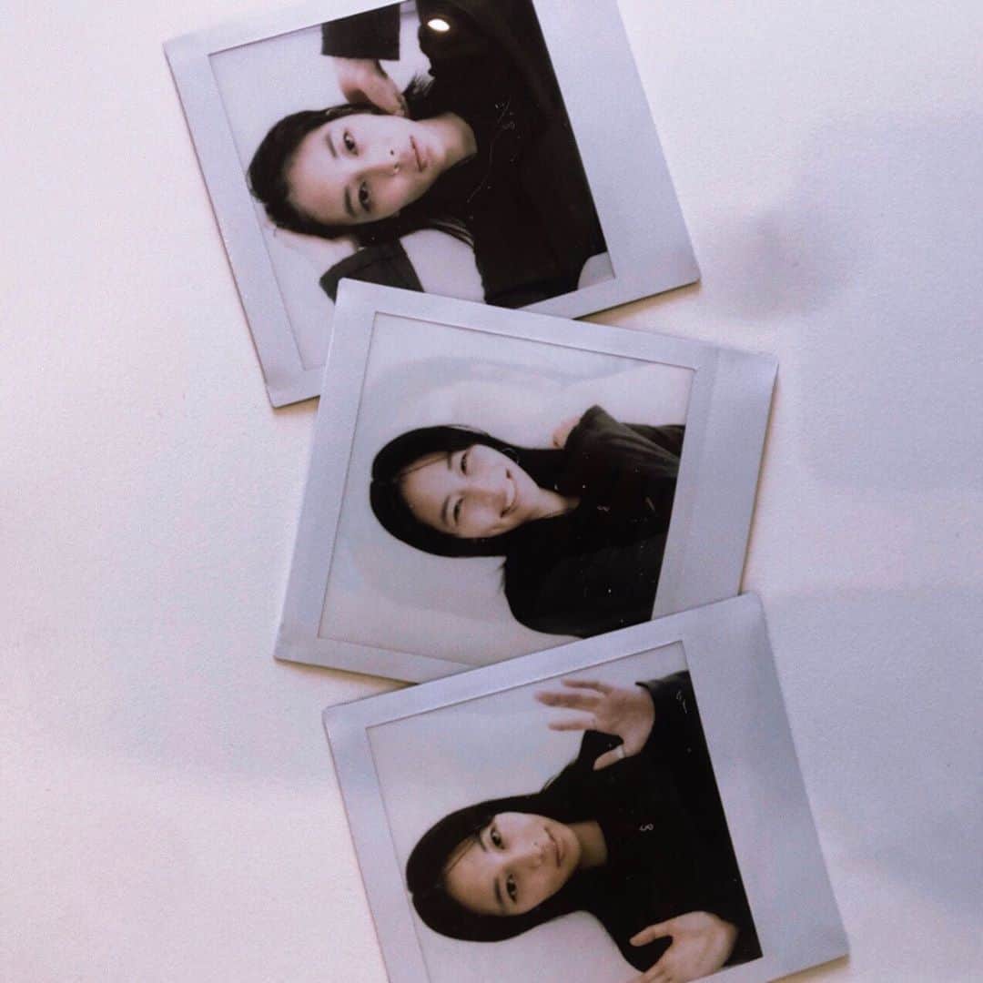 那須ミラノのインスタグラム：「🥺😆😎  #polaroid」