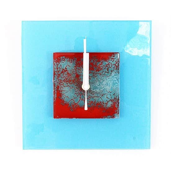 comb de shioさんのインスタグラム写真 - (comb de shioInstagram)「時計から、アートのある生活、はじめませんか？  glass art clock by Isako TODA﻿ ﻿ #アートのある暮らし ﻿ ------------------------﻿ 【作品リスト】﻿ ﻿ ■ ガラスアート時計・「Life」 C_190323  オンラインショップ掲載中です。﻿ ﻿ ﻿ #combdeshio﻿ #コムデシオガラス ﻿ #コムデシオ ﻿ #ガラス作家杜多一菜子﻿ #三重県  #三重県津市  #インテリア好きな人と繋がりたい﻿ #インテリアデザイン﻿ #おしゃれインテリア #インテリアアート #壁掛けインテリア #おしゃれな部屋  #抽象画アート #寝室インテリア  #壁掛け時計 #ガラス時計 #新築祝いのプレゼント #結婚祝いのプレゼント  #おうち時間を楽しむアイテム ﻿#インテリア時計  #artist  #interiorart #interiorartwork #artclock #glassclock #japanesecraft #clock」9月28日 15時51分 - comb_de_shio