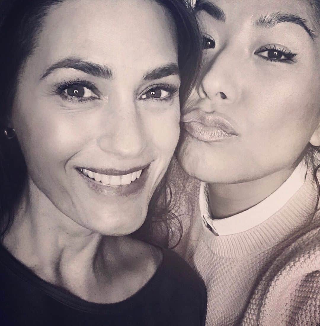 NINA PARKのインスタグラム：「Such a beautiful legend, supermodel @yasminlebon & wife of the front singer #SimonLeBon @duranduran for beauty shoot ~ LOVE her 🌹______________________________________________________ #Director & #Photographer @joeromandirector II #MakeUp by Me @ninaparkbeaute for @ballsaal_artist_mgmt」