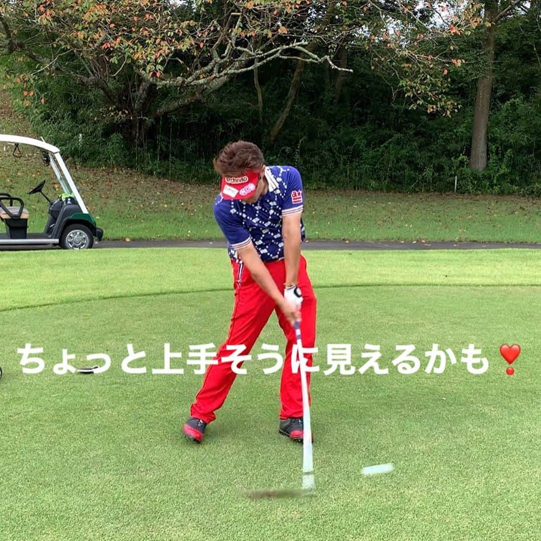 三浦辰施さんのインスタグラム写真 - (三浦辰施Instagram)「ということを伝えたかった4枚かもしれません。 ども @tampro.golf_diet です。 コレはつい先日ラウンド中に @erika._.k89 に撮ってもらっていた動画からスイングの要点だけを抜粋した画像のみにて文章作ろうかなって思ったらコレが限界だった。。www ☆ ☆ @erika._.k89  #LPGA #楽しい時間   【#ゴルフ】【#golf】【#골프】 ・ 【#ダイエット】 【#ダイエット成功】 【#2年間で60キロのダイエットに成功したプロゴルファーの生活 】 ・ 【#ゴルフスイング】 【#ゴルフレッスン】 【#ゴルフレッスン動画】 【#golfnetTV】【#Gridge】 ・ 【#ティーチングプロ】 【#ゴルフコーチ】 【#三浦辰施】【#たむプロ】 ・ 【#インドアゴルフ】 【#PleasureGOLF市が尾】 【#PleasureGOLFアツギトレリス】 【#打ちっぱなし】 ・ 【#ゴルフ初心者】 【#ゴルフバカ】 ・ 【#ゴルフウェア】 【#アルチビオ】【#archivio】 【#ブッシュネル】【#azasgolf】」9月28日 7時27分 - tampro.golf_diet