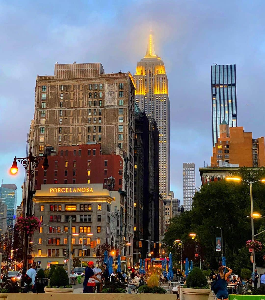 ラファエル・スバージさんのインスタグラム写真 - (ラファエル・スバージInstagram)「#sundaynight  #lookingnorth  #empirestate」9月28日 7時19分 - raphaelsbarge