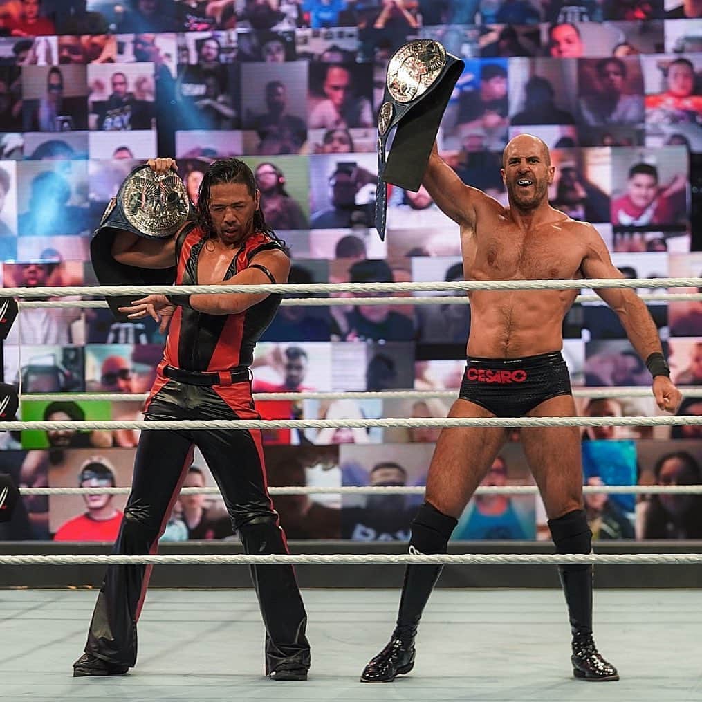 WWEさんのインスタグラム写真 - (WWEInstagram)「#AndStill! @wwecesaro & @shinsukenakamura continue their dominant reign as #Smackdown Tag Team Champions! #WWEClash」9月28日 7時53分 - wwe