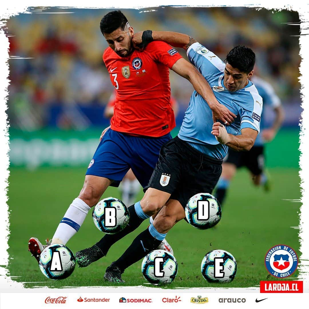 サッカーチリ代表チームさんのインスタグラム写真 - (サッカーチリ代表チームInstagram)「¡Ya queda poco para el partido de 🇨🇱 #LaRoja 🆚 🇺🇾 ! - ¿Cuál es la letra correcta ⚽❓⁣ ❤ ¡A l@s que aciertan!⁣⁣⁣⁣⁣ ⁣⁣⁣⁣⁣ (A) ⚽⁣⁣⁣⁣⁣ (B) ⚽⁣⁣⁣⁣⁣ (C) ⚽⁣⁣⁣⁣⁣ (D) ⚽⁣⁣⁣⁣⁣ (E) ⚽⁣⁣⁣⁣ ⁣⁣⁣⁣⁣⁣ ⁣⁣⁣⁣⁣⁣ #Juegos #Chile #jugadores #Match #partido #SelecciónChilena #LaRoja #games #Uruguay #vs⁣⁣⁣⁣」9月28日 8時14分 - laroja