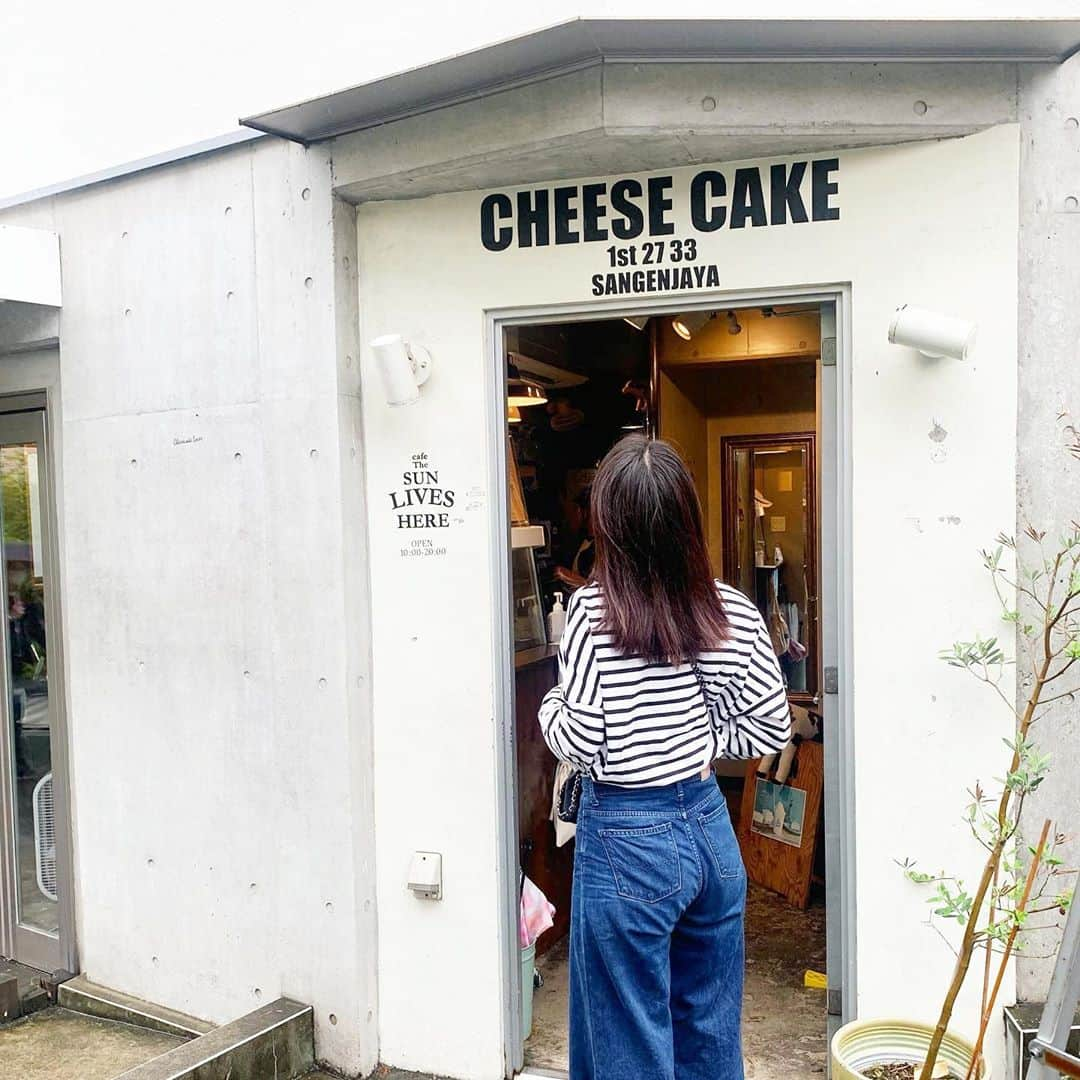 筒井萌子さんのインスタグラム写真 - (筒井萌子Instagram)「* 三軒茶屋にあるcheesecake🧀専門店◡̈♥︎ 私は生クリームチーズケーキをお持ち帰り🧳 濃厚でめーーーーちゃ美味しかったꪔ̤̮ 知ってる人も多くてストーリーでコメント📝沢山来ました🐥 ぜひいってみてー♡ʾʾ ・ #筒井萌子 #女優 #actress #モデル #model #岡山  #shooting #instagood #instalike #撮影 #followme #instalike #ゴルフ #ゴルフ女子 #ゴルフコーデ #골프 #좋아요반사 #좋아요그램 #좋아요환영 #데일리그램 #패션 #오오티디 #카페  #コンバースゴルフ #チーズケーキ #cheesecake」9月28日 8時26分 - tsutsui.moeko.o