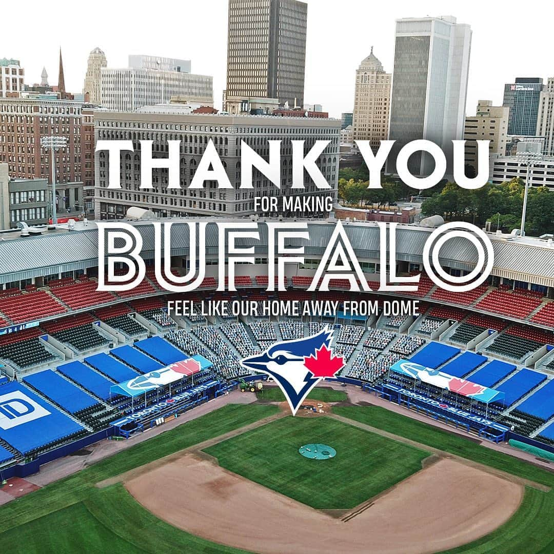 トロント・ブルージェイズさんのインスタグラム写真 - (トロント・ブルージェイズInstagram)「BuffaLOVE 💙 #WeAreBlueJays」9月28日 9時00分 - bluejays