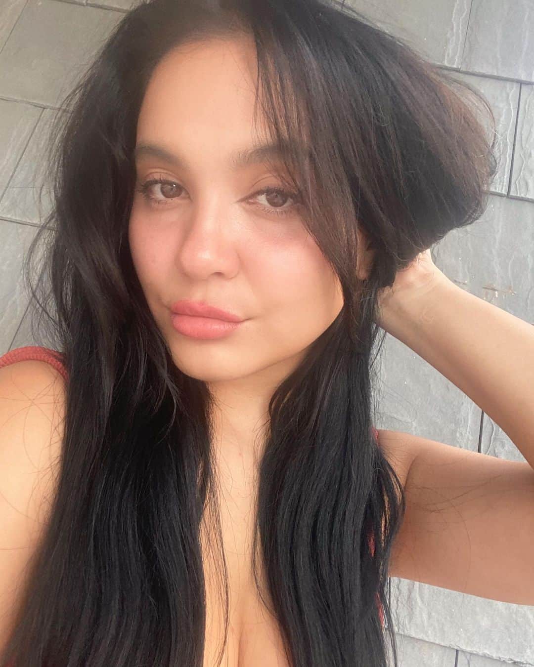 ステラ・ハジェンズのインスタグラム：「it’s been a minute」