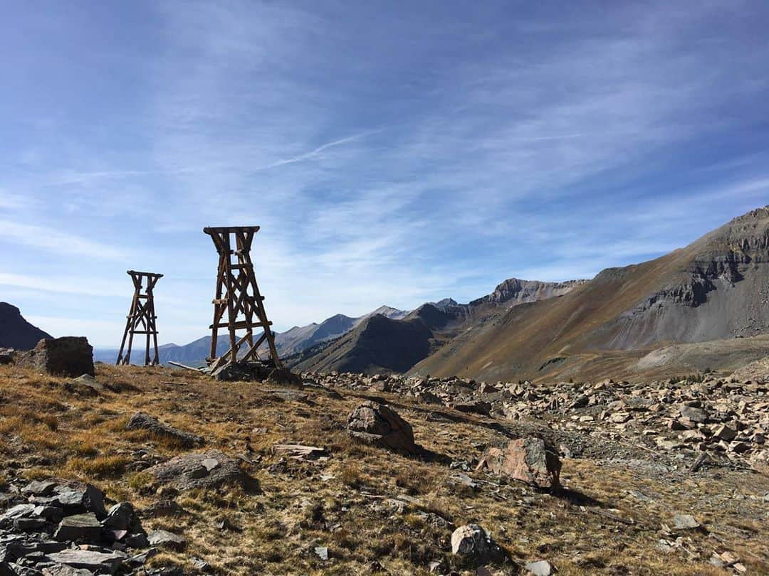 チャド・ロウさんのインスタグラム写真 - (チャド・ロウInstagram)「Incredible day exploring the old Tomboy mine ghost town.」9月28日 10時01分 - ichadlowe