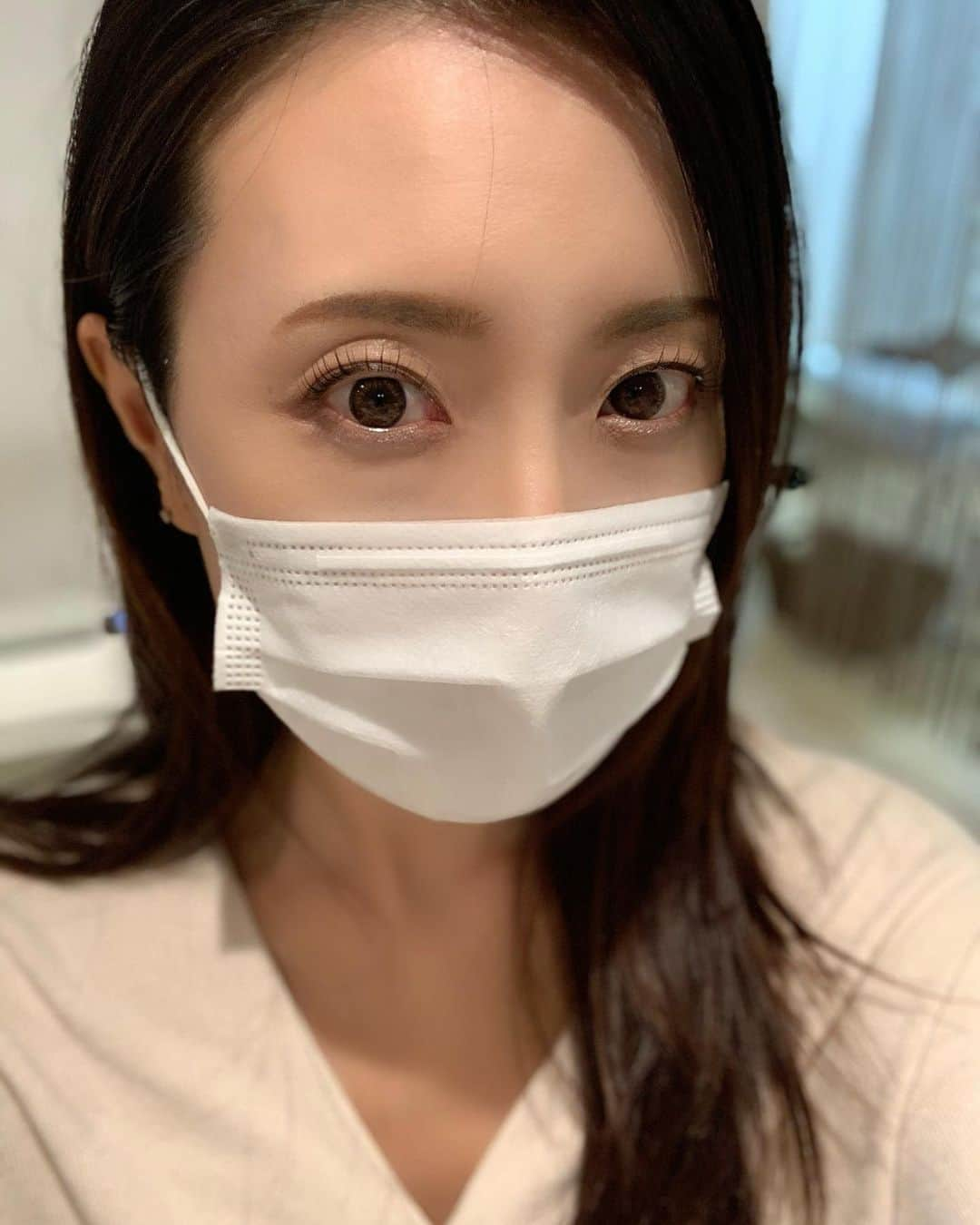 朝風れいさんのインスタグラム写真 - (朝風れいInstagram)「先日ストーリーにも載せましたが、お目々👀メンテナンスの為、いつもお世話になっているアイラッシュアクアさん　@eyelashaqua_ginza に行ってきましたー*ˊᵕˋ*  ・ ・ まつ毛上がると気持ちも上がる⤴️ ・ ・ 可愛くて面白い大塚さん @manamin.otsuka いつもありがとうございます😍🕊 ・ ・ ・ #maintenance #まつげパーマ #まつパー #eyelashaqua #アイラッシュアクア #アクア #aqua #銀座店 #今回も　#1時間　#笑いながら　#爆睡　#幸せか　#笑 #鳩の写真　#謎すぎる　#仙人 #せっかくの睫毛に　#目がいかない」9月28日 10時27分 - rei.wd