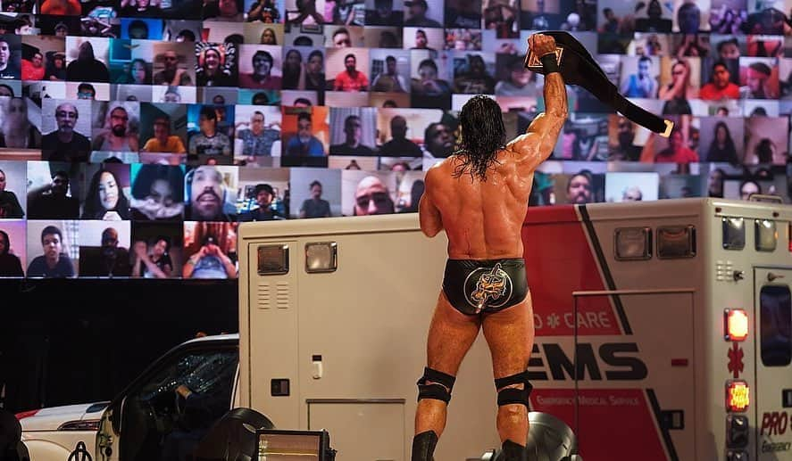 WWEさんのインスタグラム写真 - (WWEInstagram)「WHAT A MATCH!! @dmcintyrewwe escapes #WWEClash still WWE Champion after an insane #AmbulanceMatch!」9月28日 10時29分 - wwe