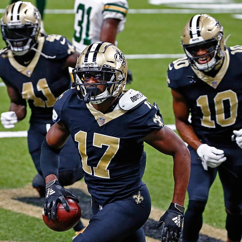 ニューオーリンズ・セインツさんのインスタグラム写真 - (ニューオーリンズ・セインツInstagram)「@drewbrees to @emmanuelsanders for a touchdown right before halftime! ⚜️  (🔁: @NFL) 📺: @snfonnbc」9月28日 11時05分 - saints