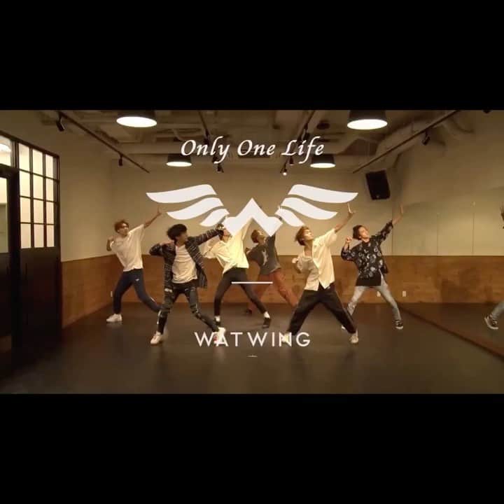 古幡亮（WATWING）のインスタグラム：「. WATWING choreograph project 第二弾！  デビュー前からずっと練習を重ねてきたOnly One Life！ Dance practiceとして進化して戻ってきました！ . Full ver. は WATWING officialのYouTubeから 是非checkよろしくお願いします！ 僕のプロフィールのリンクからYouTubeにjumpすることが出来ますよ👍 . choreograph by @noppo_stkgz  thank you sooo much🙇🙇🙇 . 今週の金曜日はどの曲か... お楽しみに！！！ . .  #WATWING#OnlyOneLife #dance#dancepractice #practice#choreography #choreograph #ダンス」