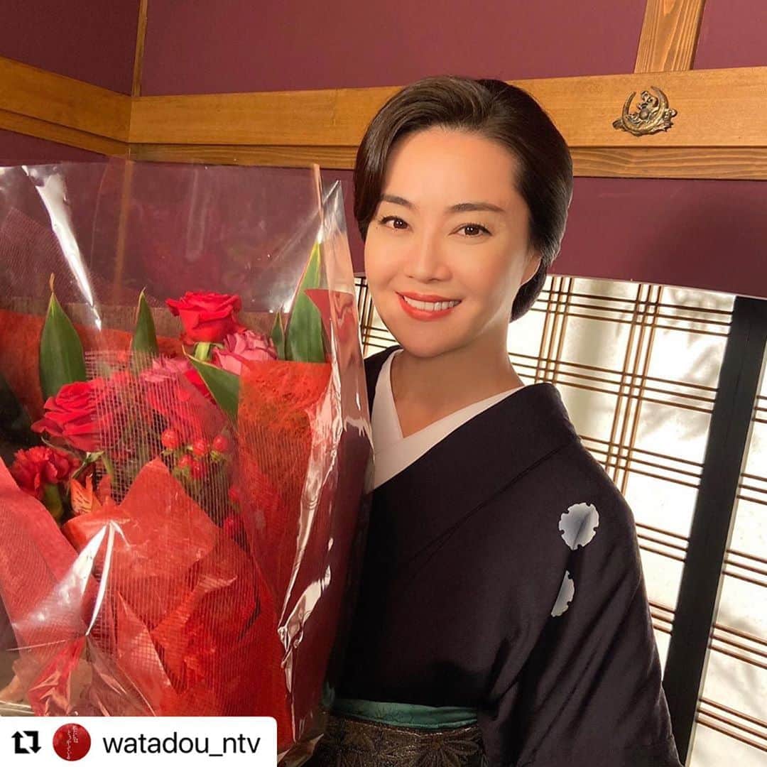 佐野史郎のインスタグラム：「私たちはどうかしている クランクアップ‼︎ 非常事態宣言を受け、ワンクールに半年をかけての撮影でした🎥 観月ありささんのあらたな魅力、炸裂‼︎でしたね⁉︎ 老境に入り、大旦那役も新鮮な気持ちで臨むことができました。 本当に、ありがとうございました‼︎ 最終回、お楽しみに📺 #私たちはどうかしている #日本テレビ #観月ありさ #佐野史郎 #クランクアップ」