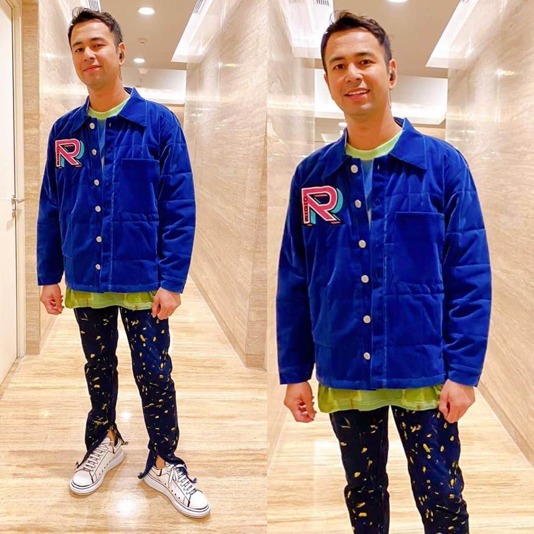 Raffi Ahmadさんのインスタグラム写真 - (Raffi AhmadInstagram)「MOM and KIDS AWARDS 2020  In @rigio____ ,styled @wanda_haraa #wandaharaaproject 💙」9月28日 11時19分 - raffinagita1717