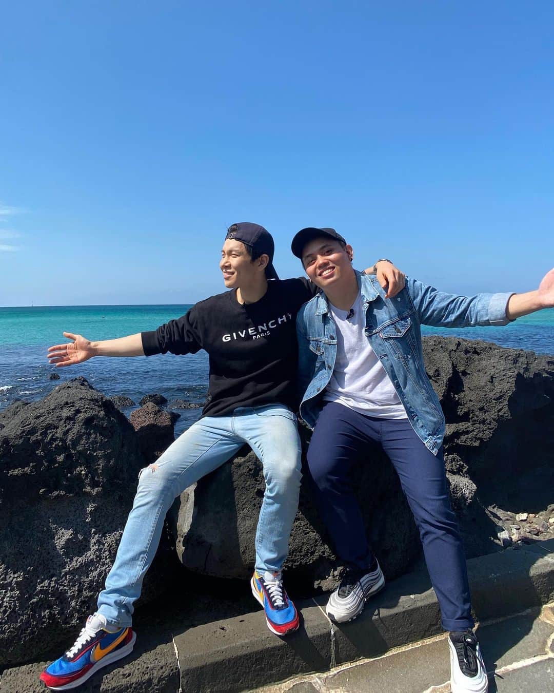 ハンビョル のインスタグラム：「〽️」