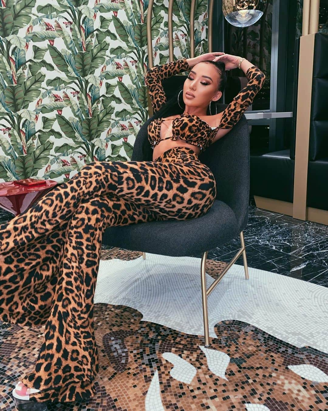 Reinaのインスタグラム：「Queen of jungle 👑🐆 #linkinbio」