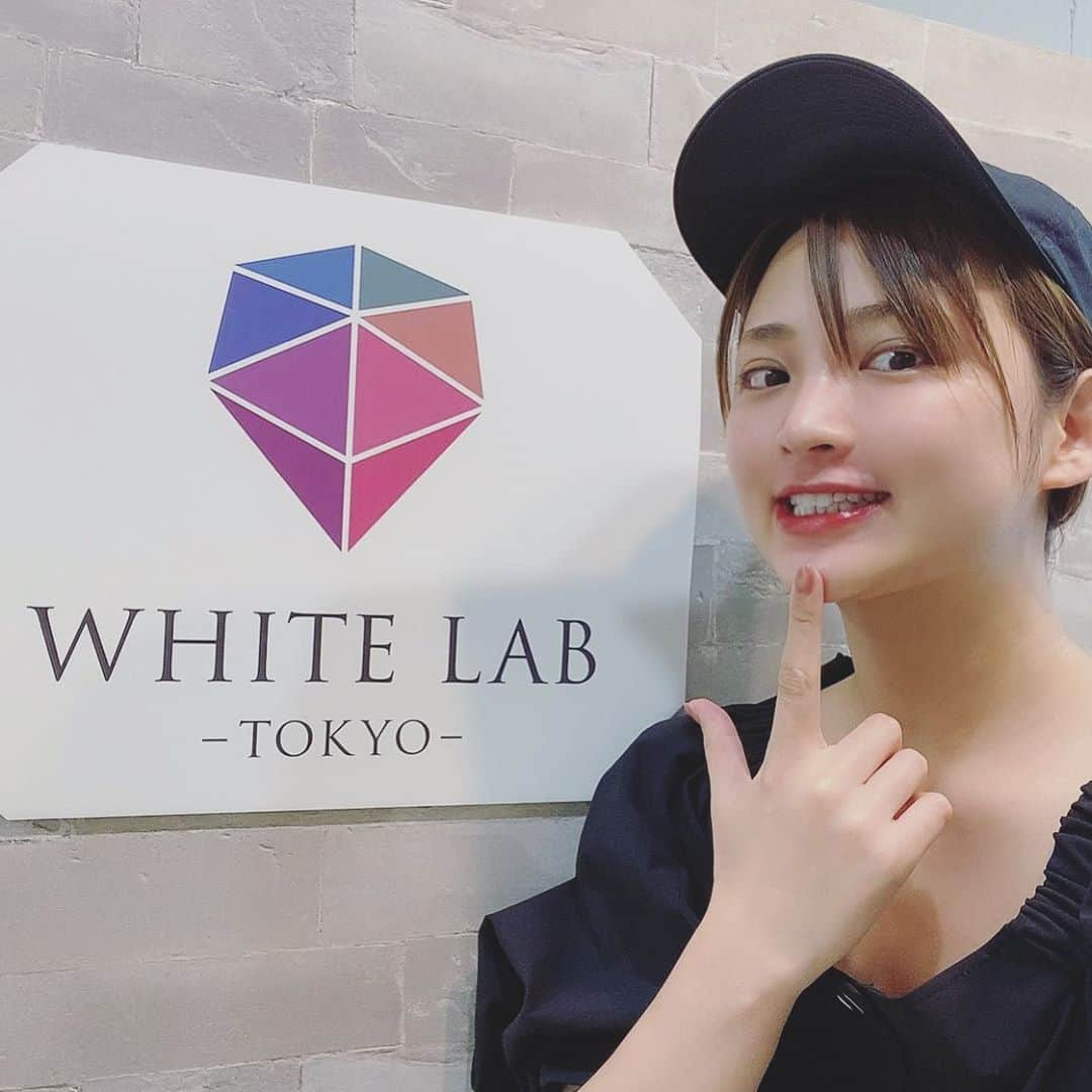 ホワイトニング専門クリニック ホワイトラボ東京 渋谷のインスタグラム：「* #歯のホワイトニング @whitelabtokyo  * Twitterから転送 @sakisuzuki1103  いつもありがとうございます🙌🏻✨ * * 久しぶりに #WHITELAB さんでホワイトニングもしてきたよ！！ 歯が白くなるとスッキリ気持ち良い☺️  撮影に向けて色々頑張っている〜トレーニングもしている〜お腹がすいたよ〜菓子パンが食べたいよ〜 * * #鈴木咲 #かわいい #美女 #グラビア #ホワイトニング #オフィスホワイトニング #歯を白くする #白い歯 #きれいになりたい #ブライダルホワイトニング #ホワイトニング渋谷 #ホワイトニング銀座」