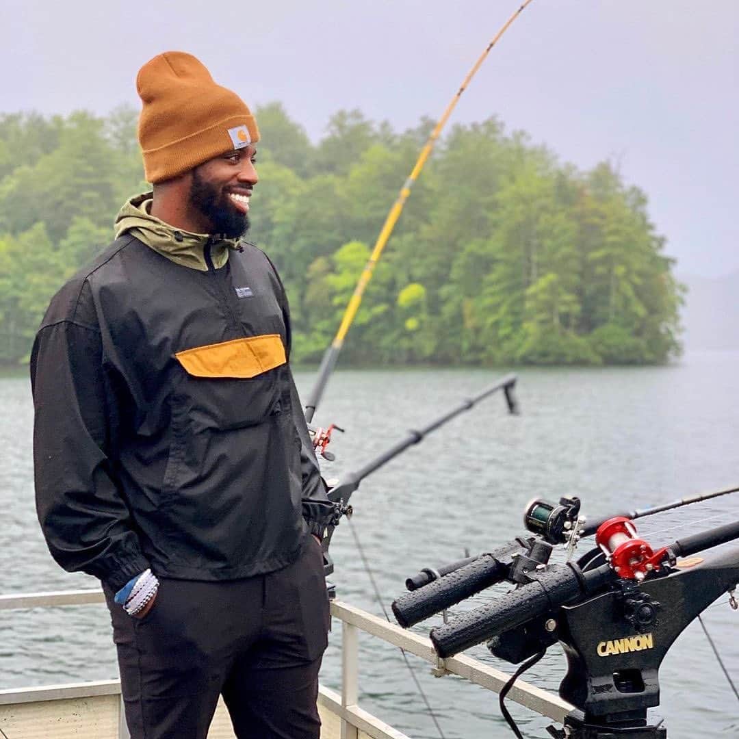 パブリッシュブランドのインスタグラム：「Time is but the stream I go fishing in. - Henry D. Thoreau . . . . #publishbrand #todayfortomorrow #publishersunday #fishing」