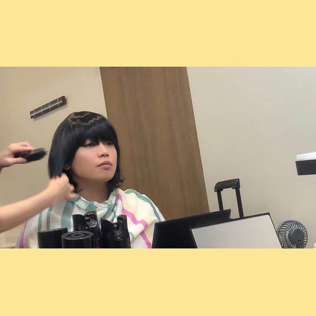 上田航平のインスタグラム：「今夜生放送。 #お助けコントット #テレビ朝日#23時15分から #生でコメント読みますし #生でコントもやりますよ #写真のいい女も出ますよ #見てよねっ」