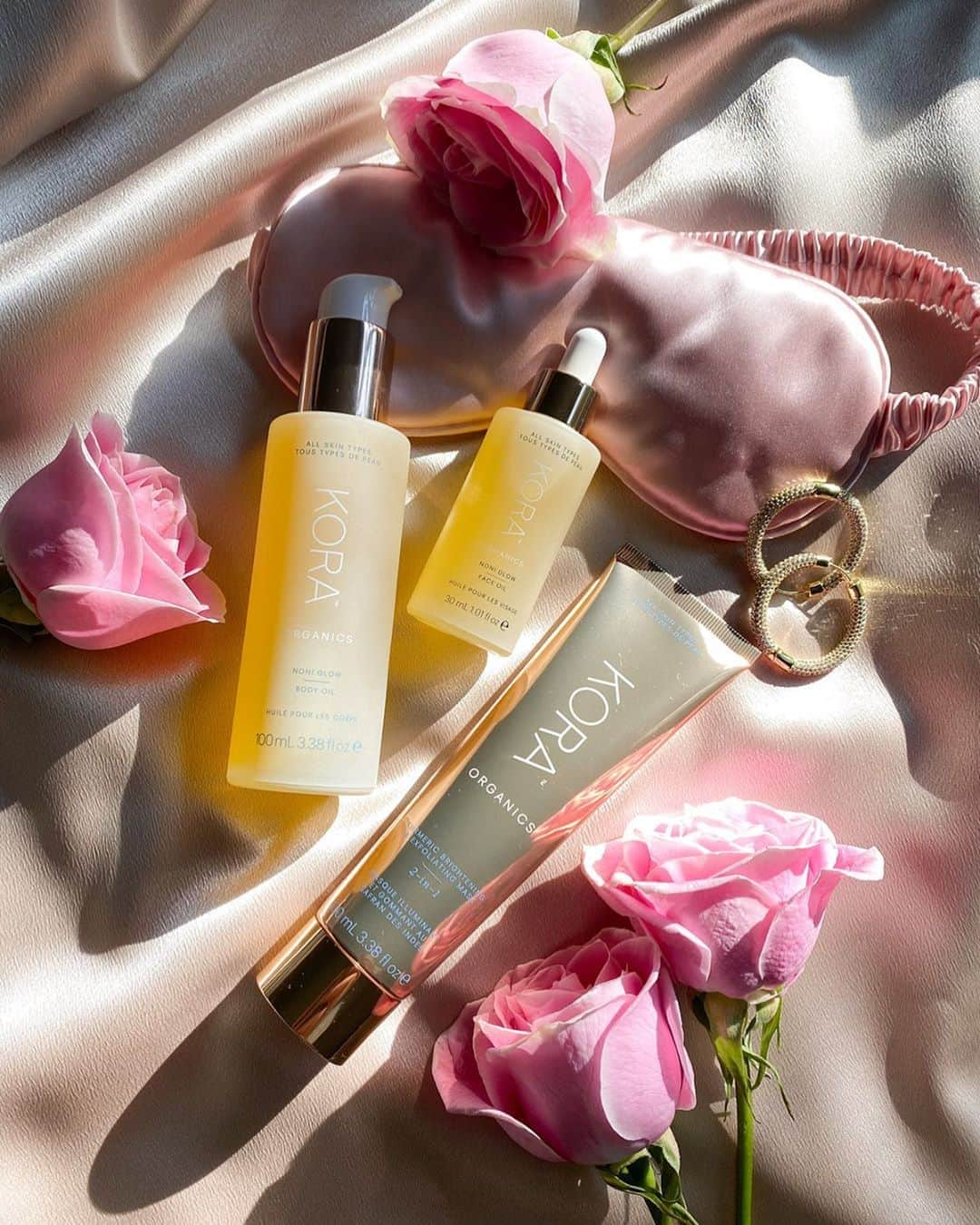 KORA Organicsさんのインスタグラム写真 - (KORA OrganicsInstagram)「You can now shop your favorite KORA Organics products at @RevolveBeauty! ✨🌹 Head over to revolve.com to get the #NoniGlow! 💖 #Revolve #RevolveU #KORAOrganics #RevolveBeauty」9月29日 1時34分 - koraorganics