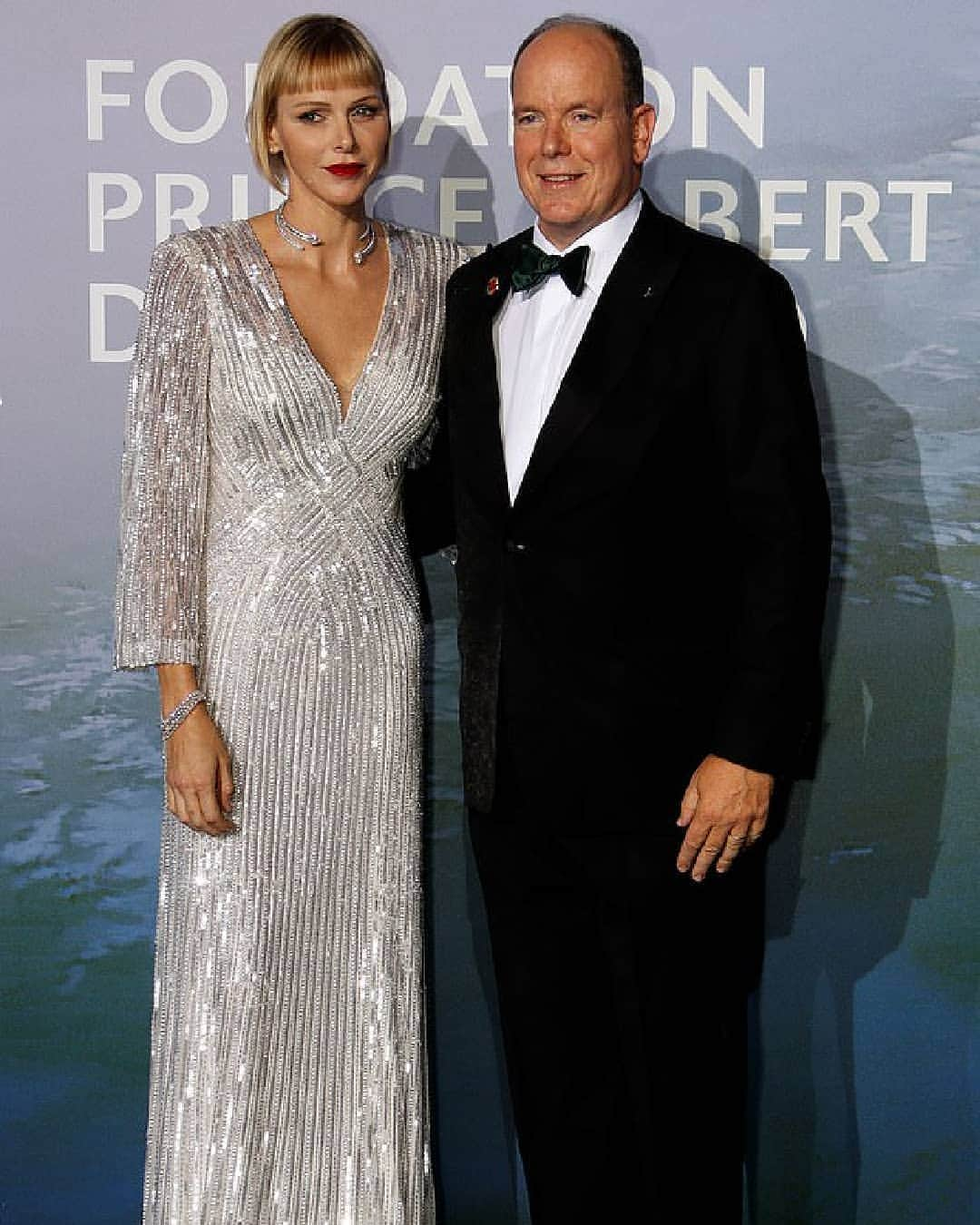 ジェニーパッカムさんのインスタグラム写真 - (ジェニーパッカムInstagram)「Princess Charlene of Monaco wearing the Sylvie gown to the Planetary Health Gala in Monte Carlo.  ​ ​For further information on this style please contact boutique@jennypackham.com ​ ​#dressedinjenny」9月29日 1時37分 - jennypackham