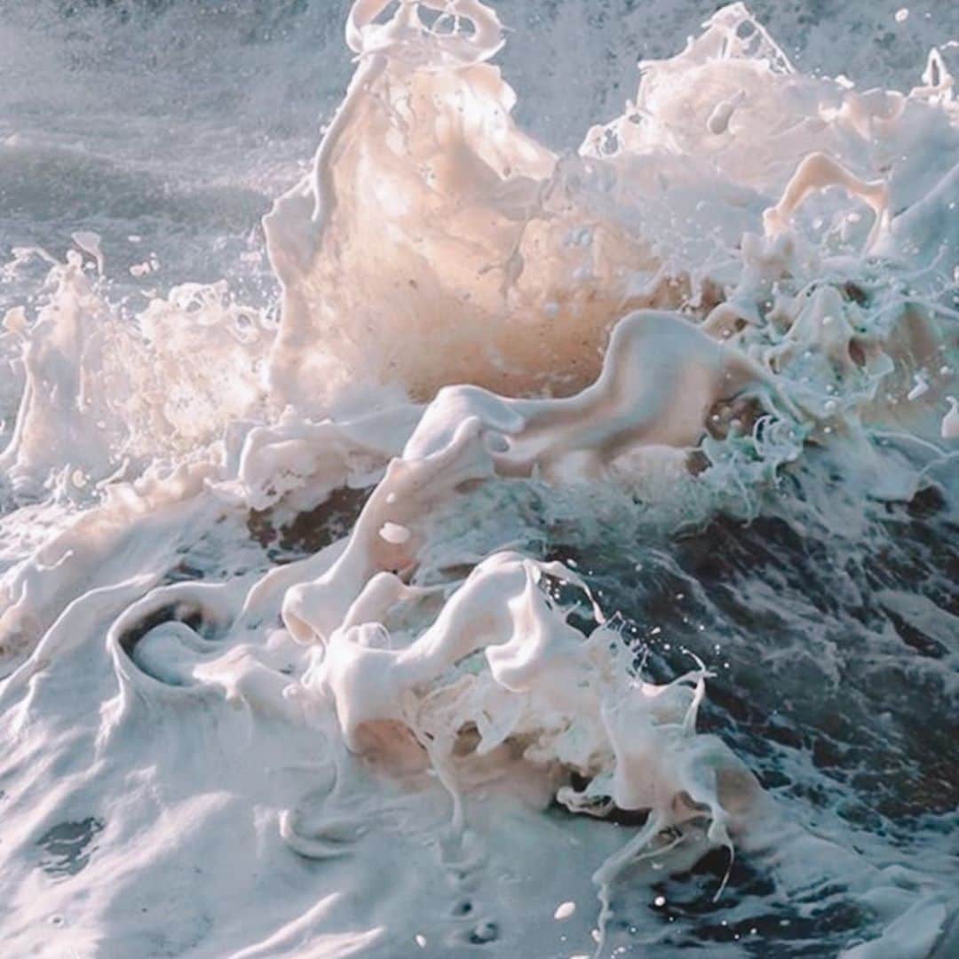 リンジー・モーガンのインスタグラム：「The changing tides ✨」