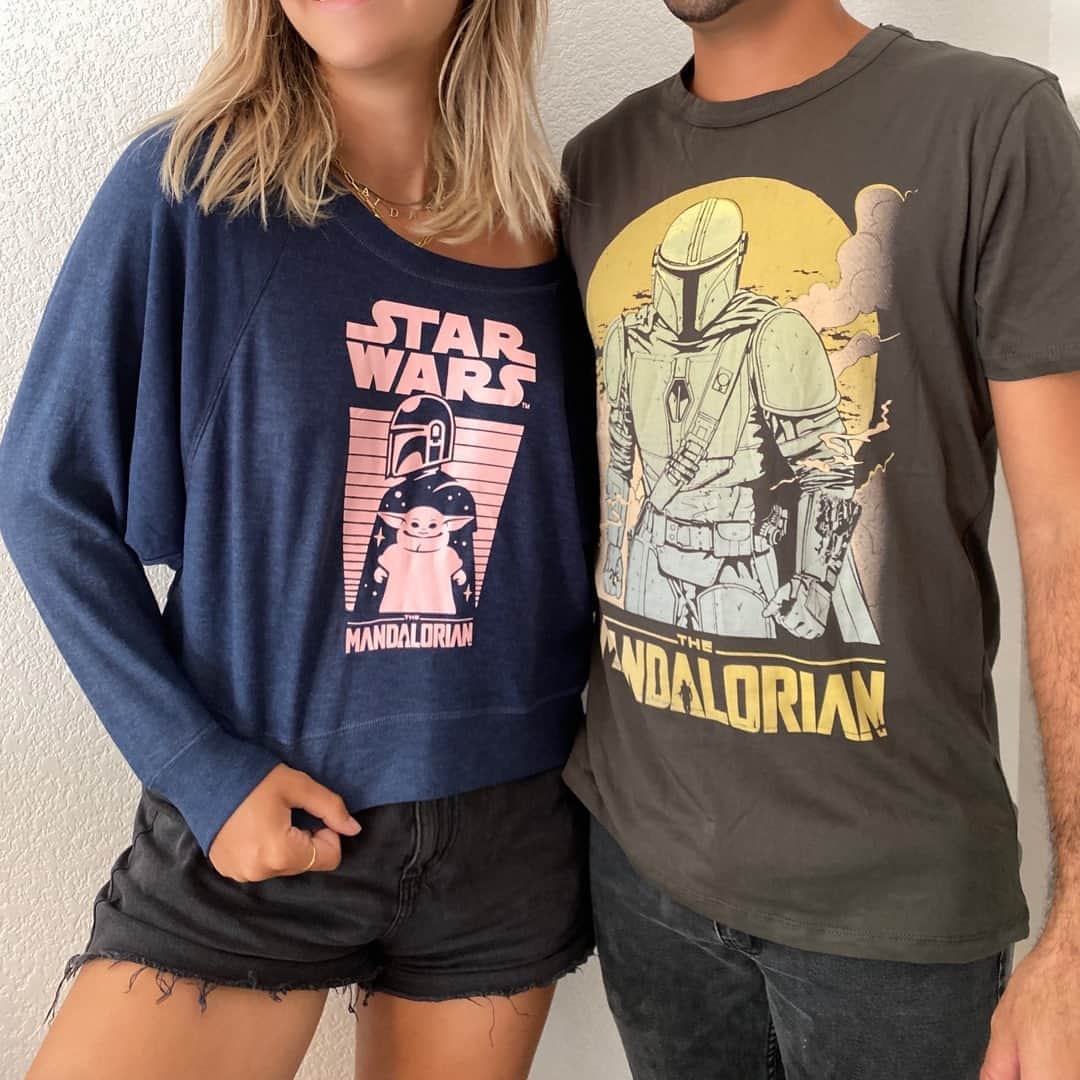 チェイサーのインスタグラム：「Check out our exclusive new collection forThe Mandalorian, with stuff for the whole fam — men, women & kids! ✨ #TheMandalorian #BabyYoda #ChaserBrand #StarWars #MandoMondays」