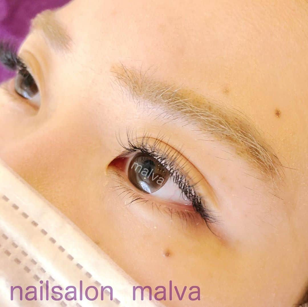 nailsalon malva（ネイルサロンマルヴァ）のインスタグラム