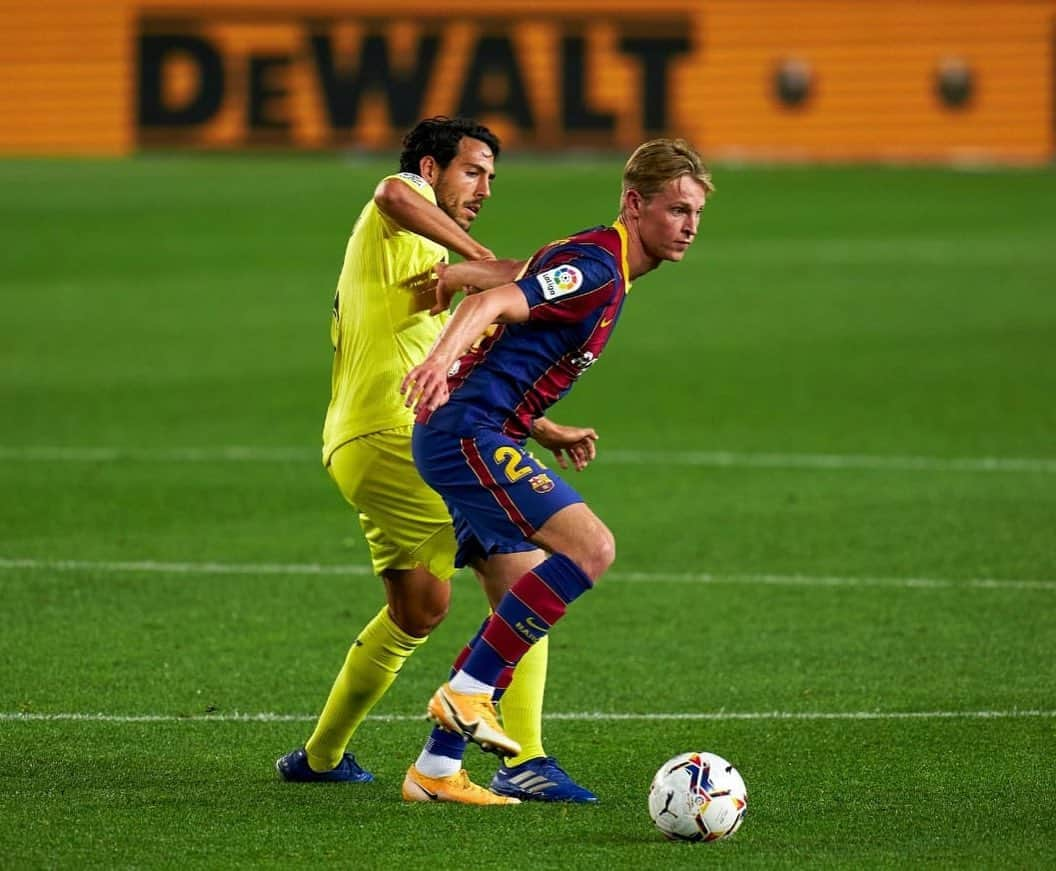 フレンキー・デ・ヨングさんのインスタグラム写真 - (フレンキー・デ・ヨングInstagram)「4-0 win 🔵🔴 #forçabarça」9月28日 17時22分 - frenkiedejong