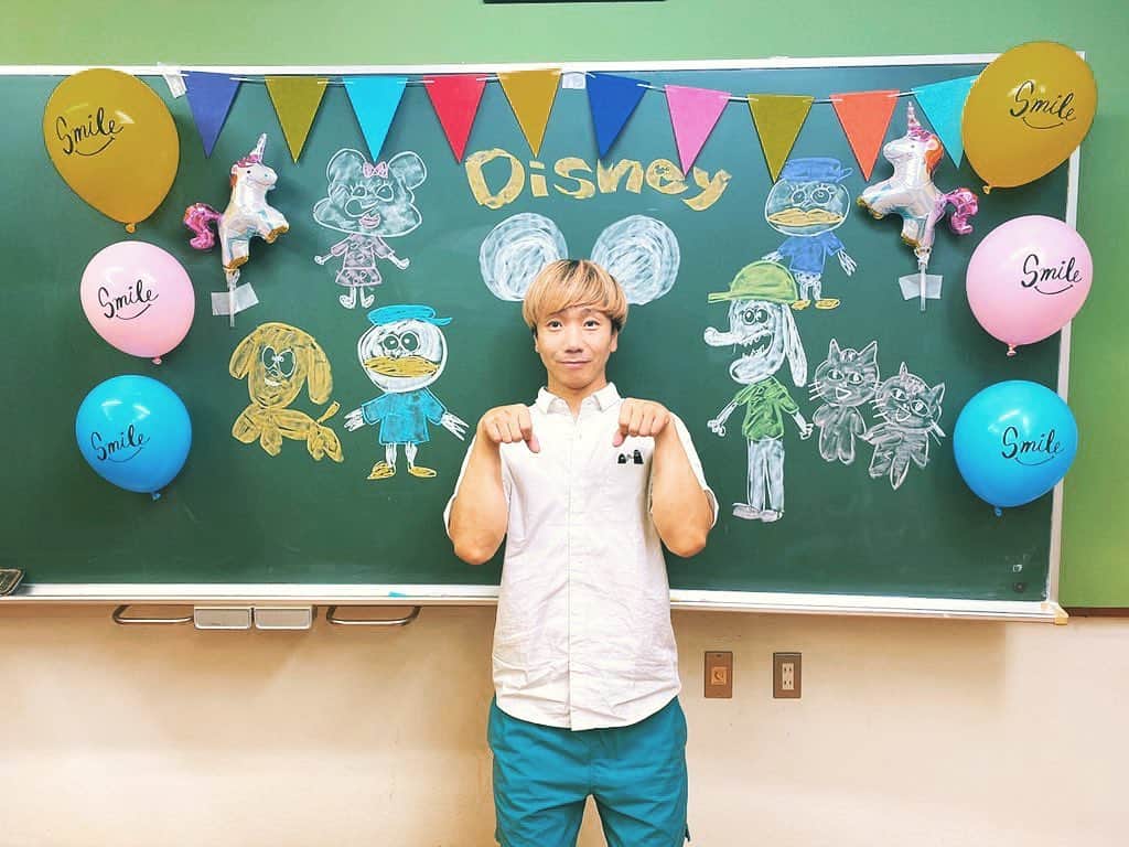 時椿サスケさんのインスタグラム写真 時椿サスケinstagram 手作り映えスポットやで ディズニーに行けない人の為に 映えスポットに行けない人の為に ミッキーになりたい人の為に 文化祭を出来なかった人の為に グリーティングに参加できなかった人の為に 愛を