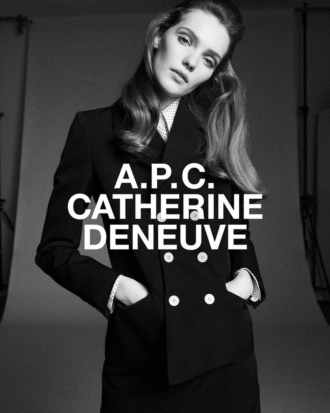 アーペーセーのインスタグラム：「A.P.C. Catherine Deneuve interaction # 7 ⠀ ⠀ “How did the idea of working with Catherine Deneuve come about? I don’t know. What I do know is that the idea somehow presented itself; it wasn’t created. It was never a concept. It was a reality that came to us naturally. Catherine, my neighbor, knows her fabrics well. When she touches them, her fingers tell her if they lack substance and strive for fleeting glory or if they can be trusted. Catherine, our dear neighbor, knows cuts as well, or at least volumes. If a drawing doesn’t reflect her words, her reaction is as cordial as it is sharp. With a friendly yet reproving look, she simply says: ‘this jacket doesn’t work, the armhole is too low and the shoulder a bit too large.’ Mutual trust and a shared love for the unsaid, as well as excess, made it possible for us to interact and create a little world of new heroines who have never been seen before.” — Jean Touitou⠀ ⠀ A.P.C. gave Catherine Deneuve total creative freedom and access to its workshop and fabrics, inviting her to express her vision of chic, touched with whimsy.⠀ ⠀ Available in stores and at apc.fr ⠀ ⠀ Photography: @karimsadli ⠀ Artistic direction and styling: @suzannekoller ⠀ ⠀ #APC #APCxCatherineDeneuve #CatherineDeneuve #Interaction7 #APCFW20」