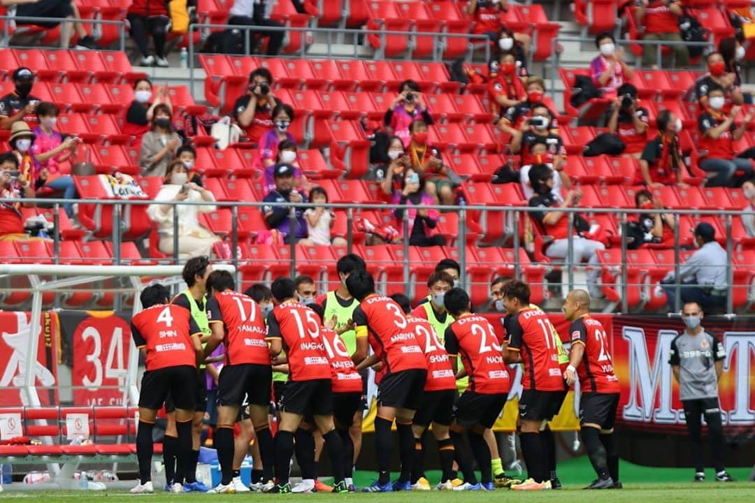 中谷進之介さんのインスタグラム写真 - (中谷進之介Instagram)「2人とも違う色のユニホームを着て試合するとは！！ 9月残り1試合しっかり勝って連勝します💪  #振り返り #最近の試合 #レイソルアカデミー #ともぞうの英雄手塚 #grampus」9月28日 17時58分 - shin_sn4