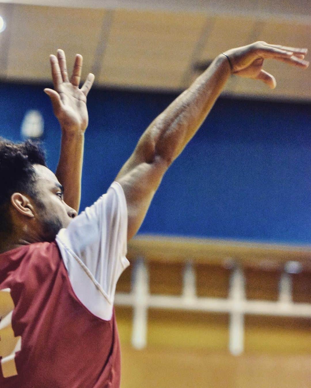 千葉ジェッツさんのインスタグラム写真 - (千葉ジェッツInstagram)「練習風景📸週末のアウェー開幕戦に向けて着々と準備は進んでいます|ω･)🔥 #chibajets #Bリーグ #千葉ジェッツ #バスケ #basketball #portrait  #photograph #準備はいいか #準備はいいぞ #開幕まで待ち切れない」9月28日 18時08分 - chibajets_official