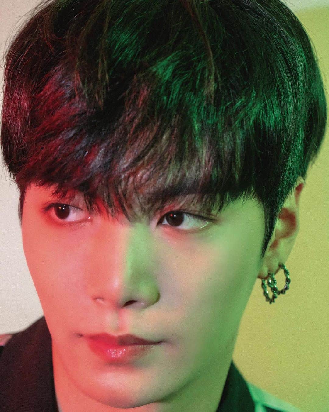 L.O.∧.E JAPANのインスタグラム：「2020.10.7 Release JAPAN ALBUM『DRIVE』  🚦D-9 ‼︎   #NUEST_DRIVE  #뉴이스트  #NUEST  <JR>」