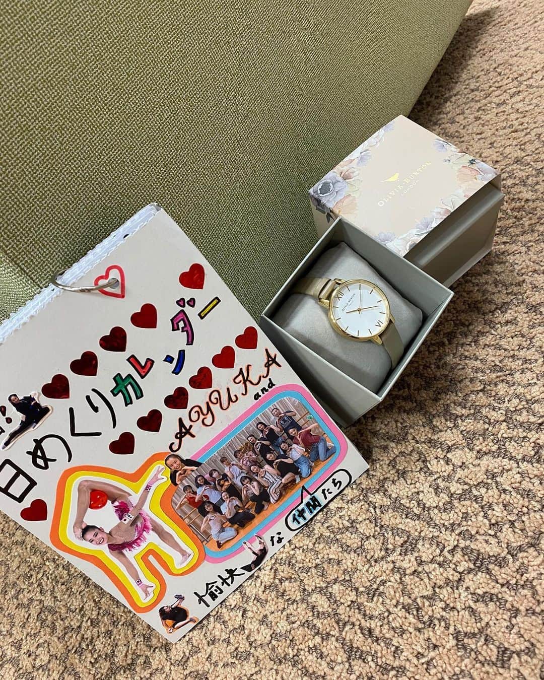 鈴木歩佳のインスタグラム：「フェアリーのみんなから、日めくりカレンダーと腕時計貰いました💕💕 ありがとう！！ . . . #フェアリージャパン」