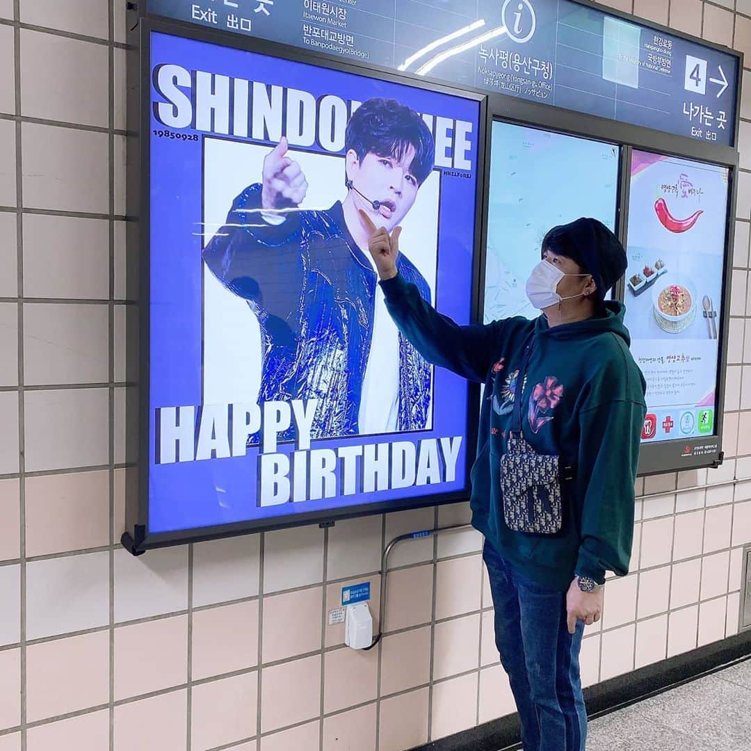 シンドン さんのインスタグラム写真 - (シンドン Instagram)「#HBD #고마워 #녹사평역 #7탄」9月28日 18時56分 - earlyboysd