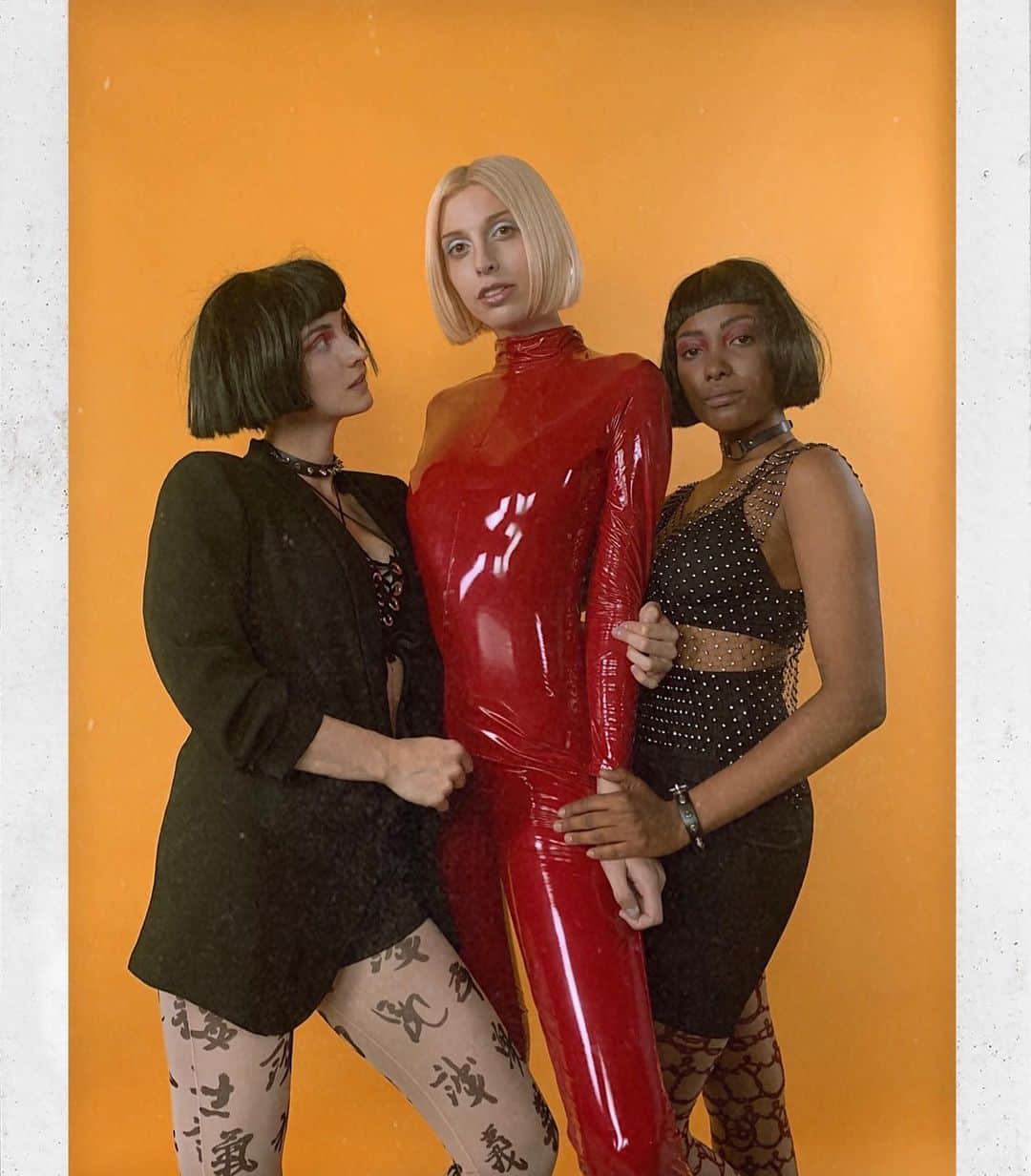 リアンヌのインスタグラム：「📽🎥🎞 Styling by me  Make up by @fauxphrodite  @bigfridgeproductions」